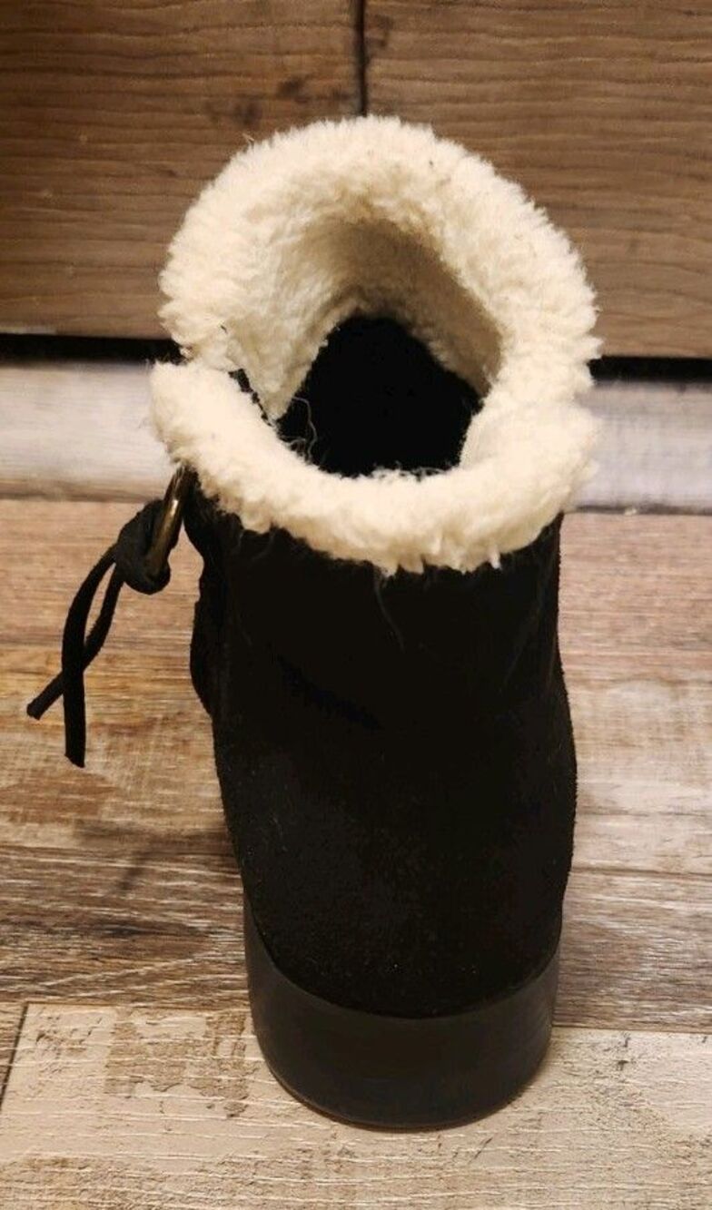 Ladies 7 a.n.a. Women's Zip Up Faux Suede Black Ankle Boots, With Faux Fur Cuff - Picture 9 of 11
